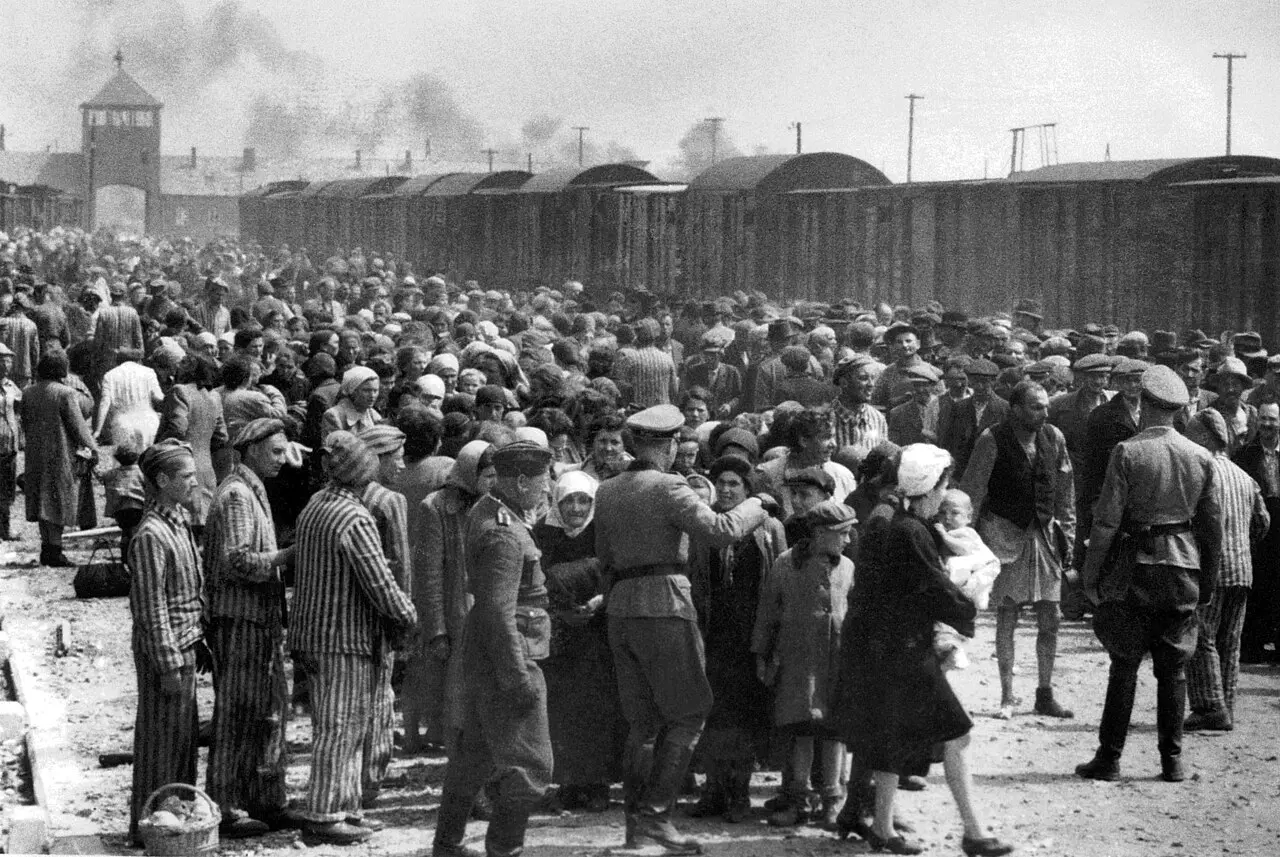 Selection on the ramp at Birkenau, Auschwitz Album (1944)