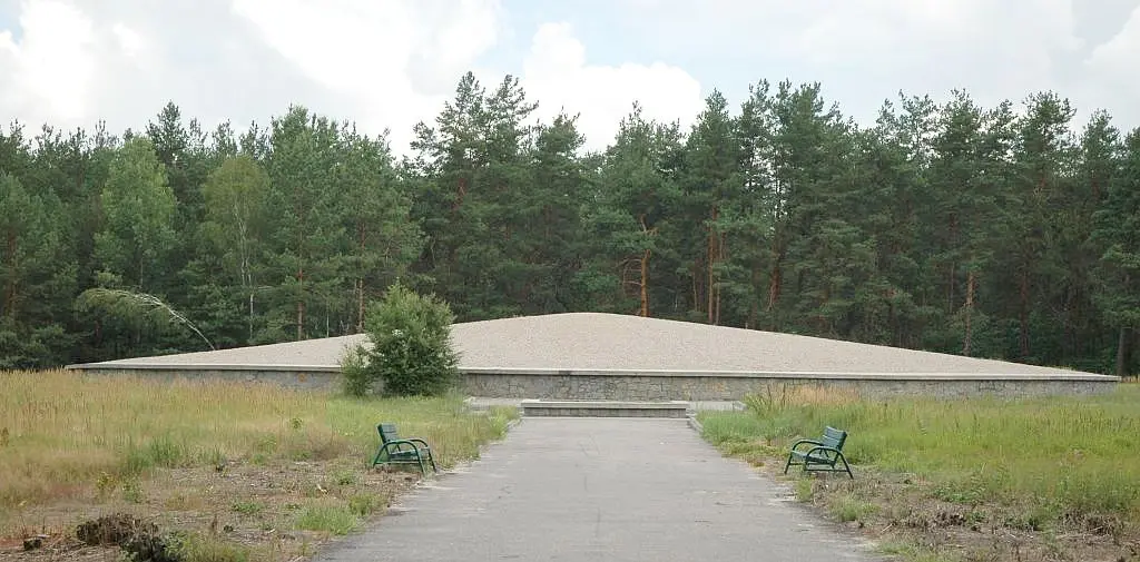 Mound of ashes at Sobibór (before the redesign)